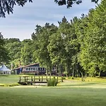 Hotel Stade Land Golf Tiny Haeuser Deinste