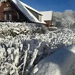 Stade Land Golf Tiny Haeuser Hotel *
