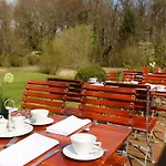 Stade Land Golf Tiny Haeuser Hotel *