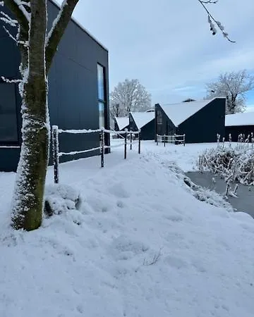 Stade Land Golf Tiny Haeuser Otel Deinste