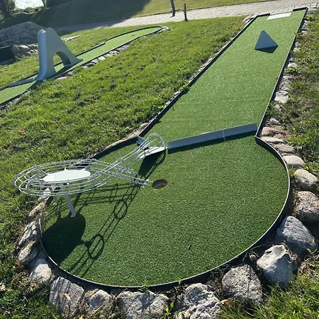 Hotel Stade Land Golf & Tiny *