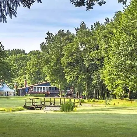 Stade Land Golf & Tiny